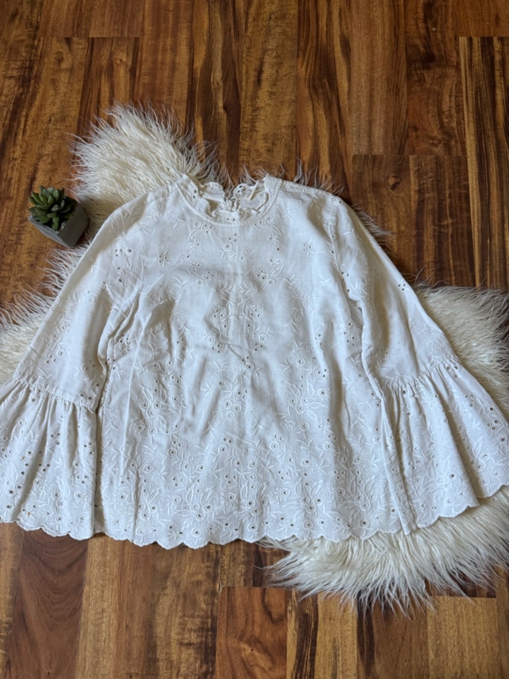 Ulla Johnson Eyelet Lace Long Sleeve Bell Sleeve Blouse